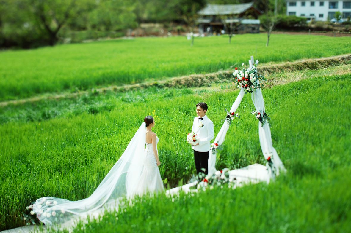 【揭秘克洛伊美學(xué)】五十二期 麥田婚禮&田園假日下午茶婚紗照